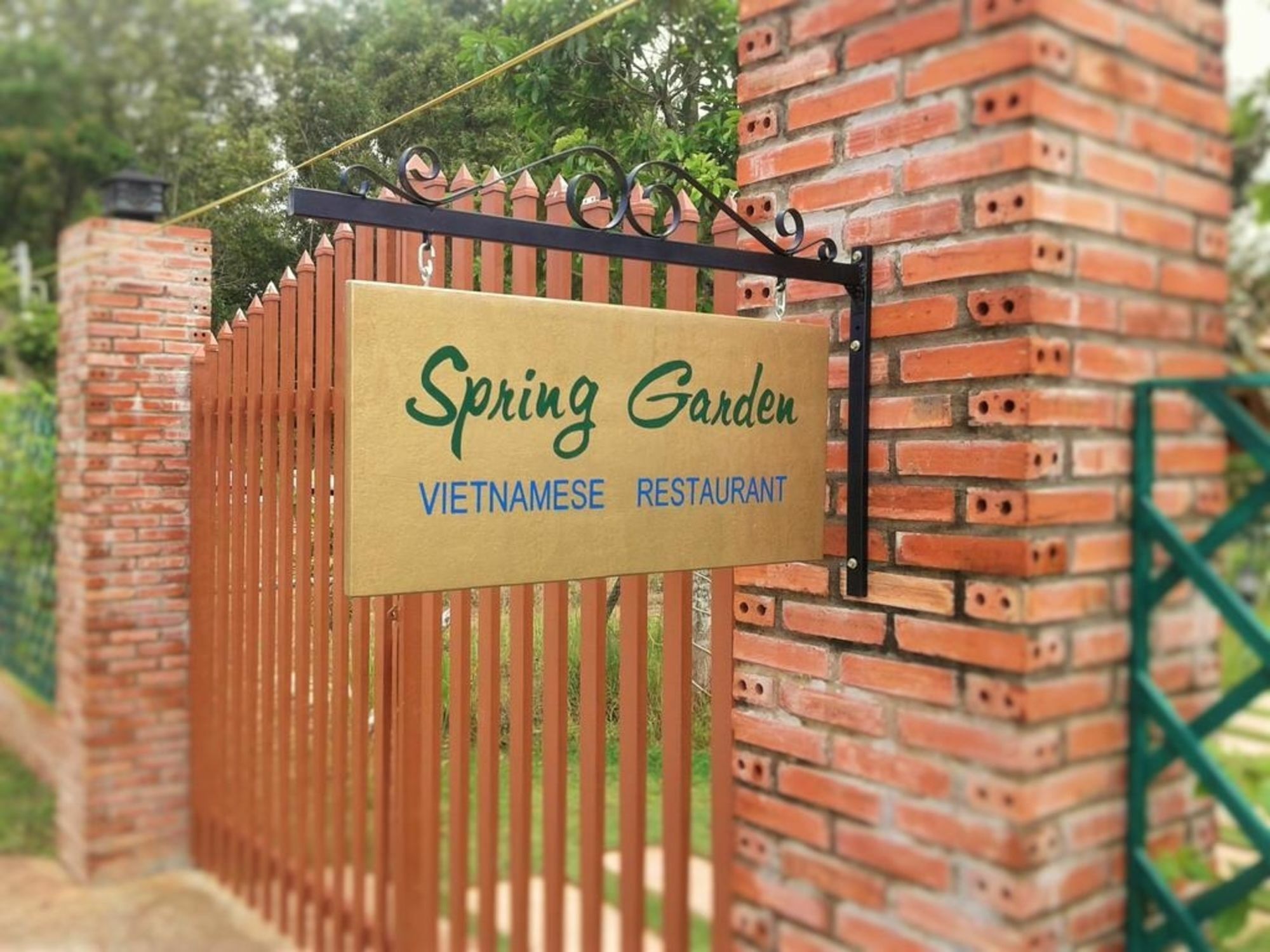 Spring Garden Homestay Дуонг-Донг Экстерьер фото