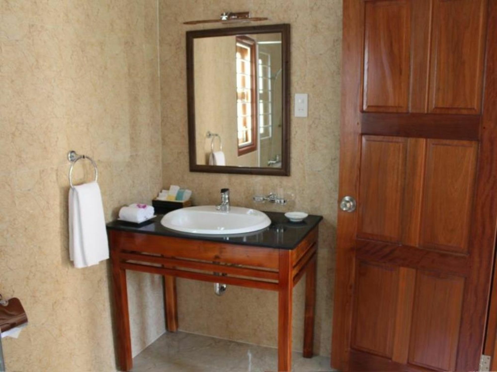 Spring Garden Homestay Дуонг-Донг Экстерьер фото
