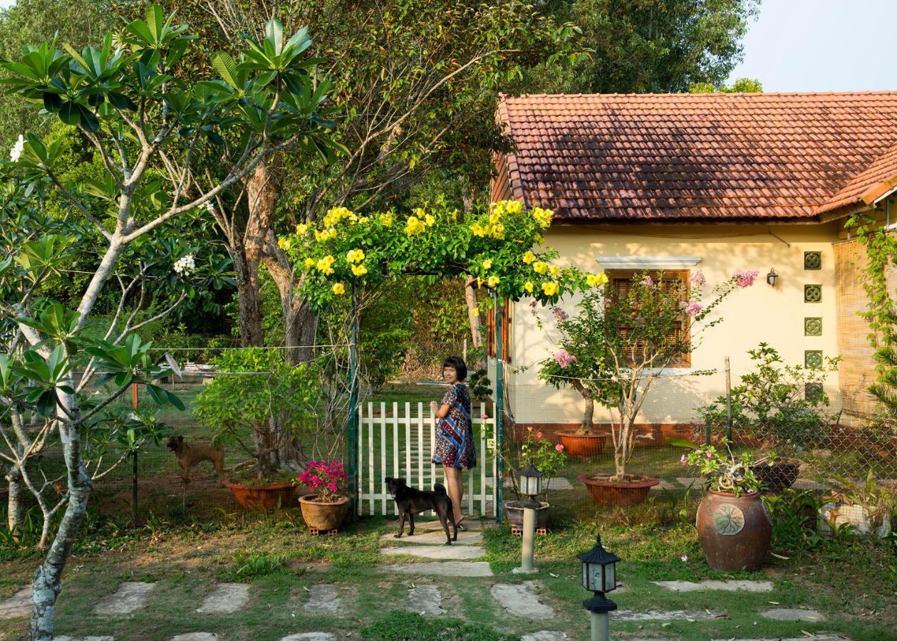 Spring Garden Homestay Дуонг-Донг Экстерьер фото